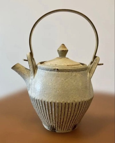 Akio nukaga kasama - ware, lidded